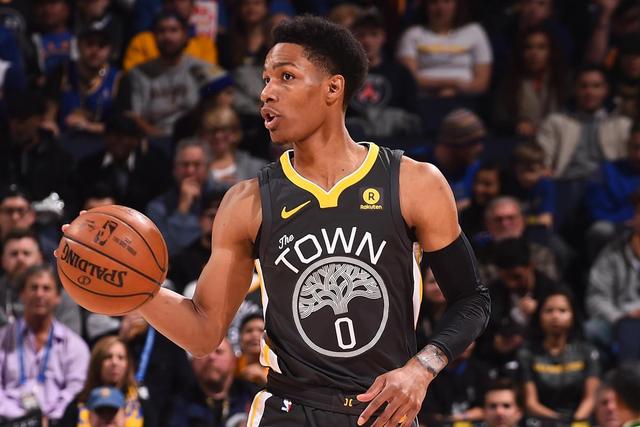 易建联真的混不下NBA吗？5年换4队后才发现，答案可能很意外